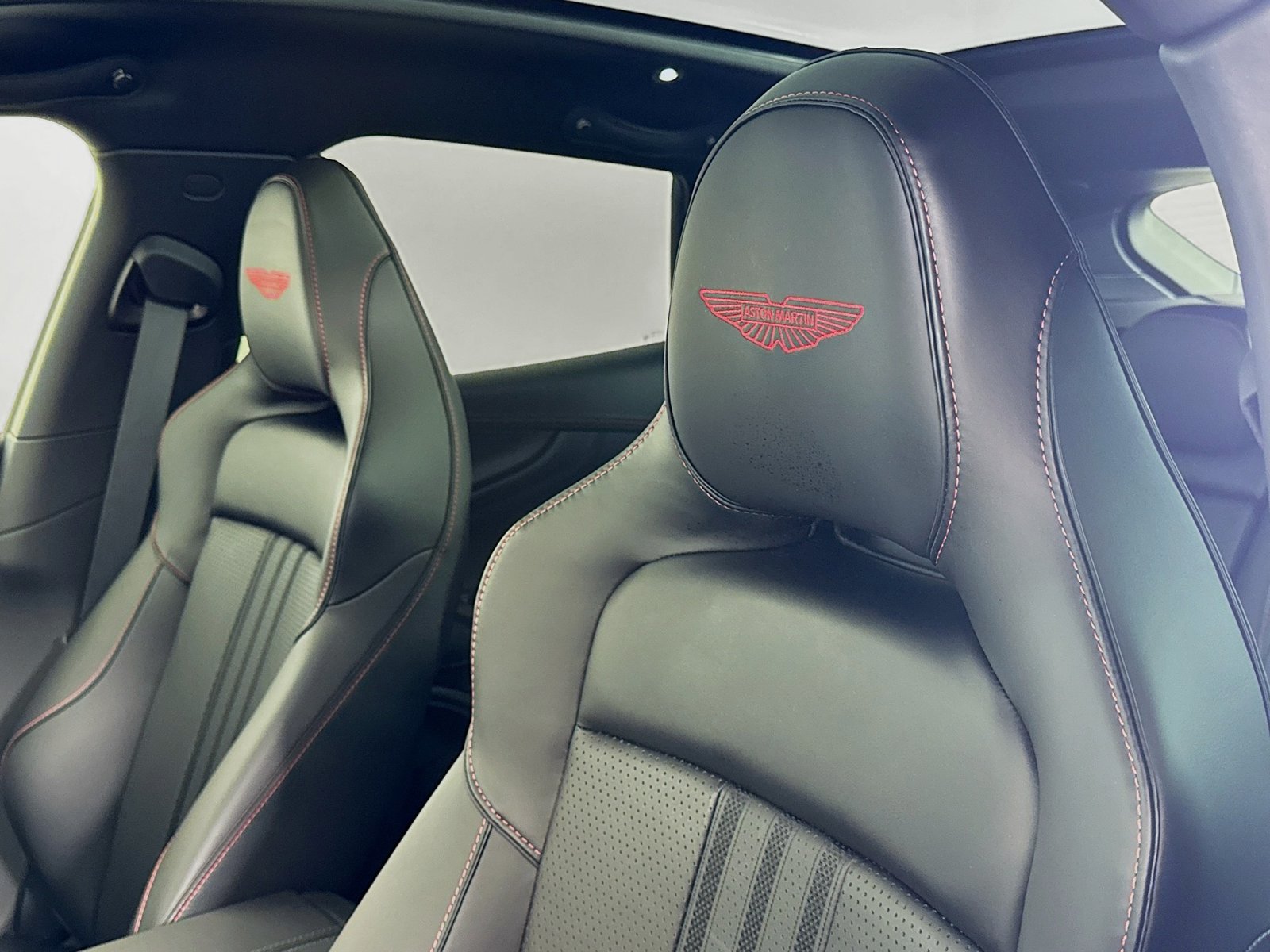 Used 2026 Aston Martin DBX 707 AWD/4WD image 19
