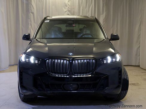 New 2026 BMW X5 xDrive50e w/ M Sport Package image 5