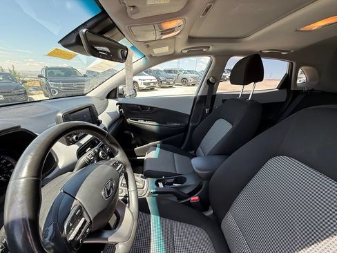 Used 2021 Hyundai Kona SEL Plus FWD image 17