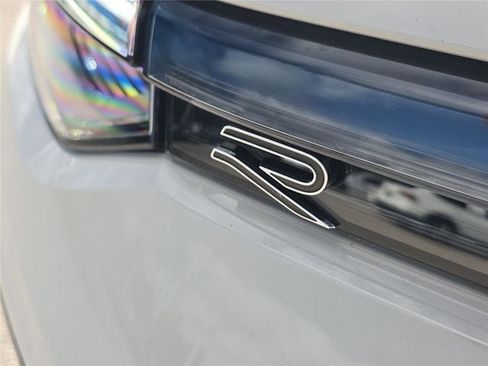 New 2026 Volkswagen Tiguan SE R-Line FWD image 3