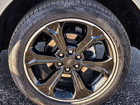 Used 2023 Ford Expedition Limited image 10