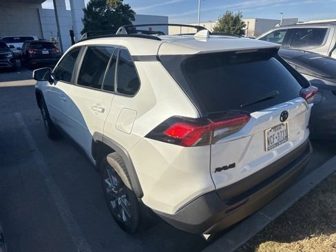 Used 2025 Toyota RAV4 XLE Premium image 4