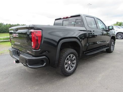 Used 2024 GMC Sierra 1500 AT4 w/ Technology Package AWD/4WD image 8