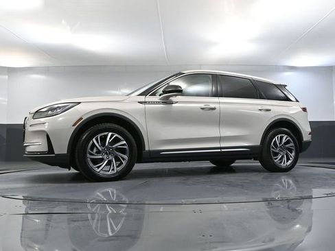 Used 2024 Lincoln Corsair AWD w/ Equipment Group 101A image 57