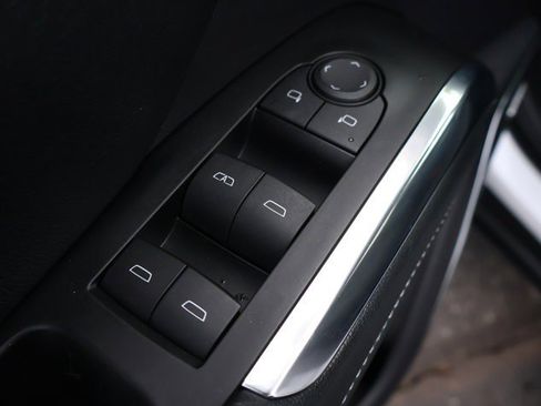 Certified 2024 Chevrolet Traverse LT w/ Enhanced Driving Package image 6