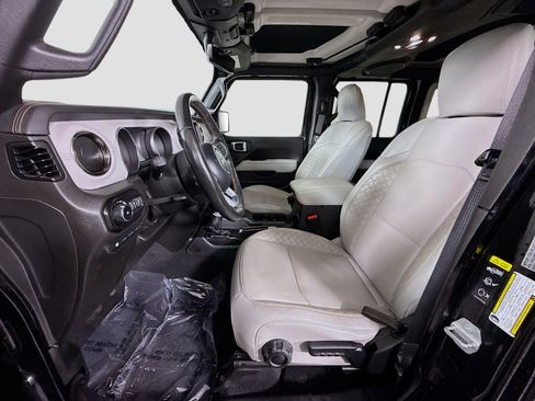 Used 2021 Jeep Wrangler Unlimited Sahara image 22