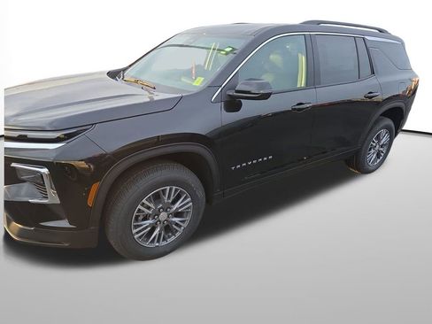 New 2026 Chevrolet Traverse LT image 2