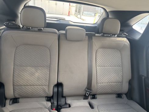 Used 2021 Ford Escape SE image 16