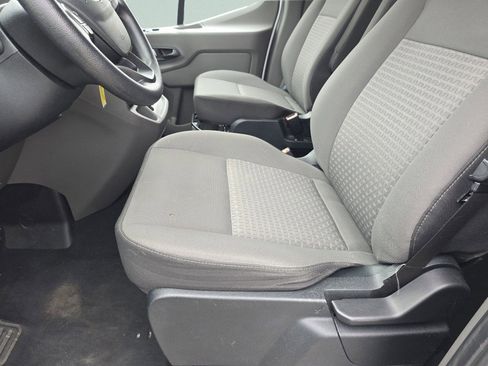 Used 2023 Ford Transit 350 XLT image 31