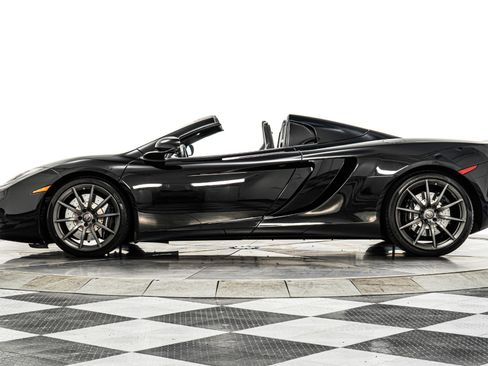 Used 2013 McLaren MP4-12C Spider image 6