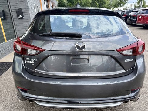 Used 2017 MAZDA MAZDA3 Grand Touring w/ Premium Equipment Package FWD image 7