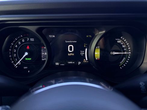 Used 2025 Jeep Wrangler Sahara 4xe w/ Safety Group image 16