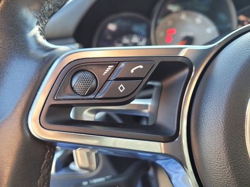 Used 2020 Porsche Macan S image 15