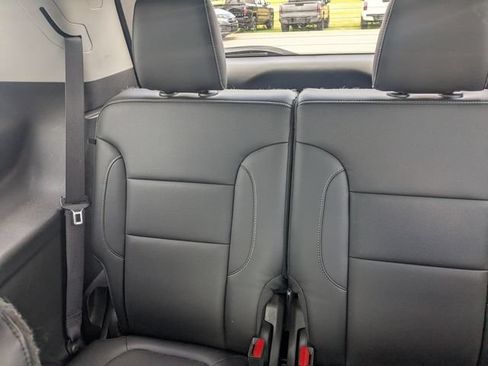 Used 2019 GMC Acadia SLT FWD image 28
