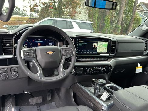 New 2026 Chevrolet Silverado 1500 LTZ w/ Z71 Off-Road Package image 16