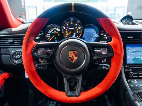 Used 2018 Porsche 911 GT2 RS RWD image 5
