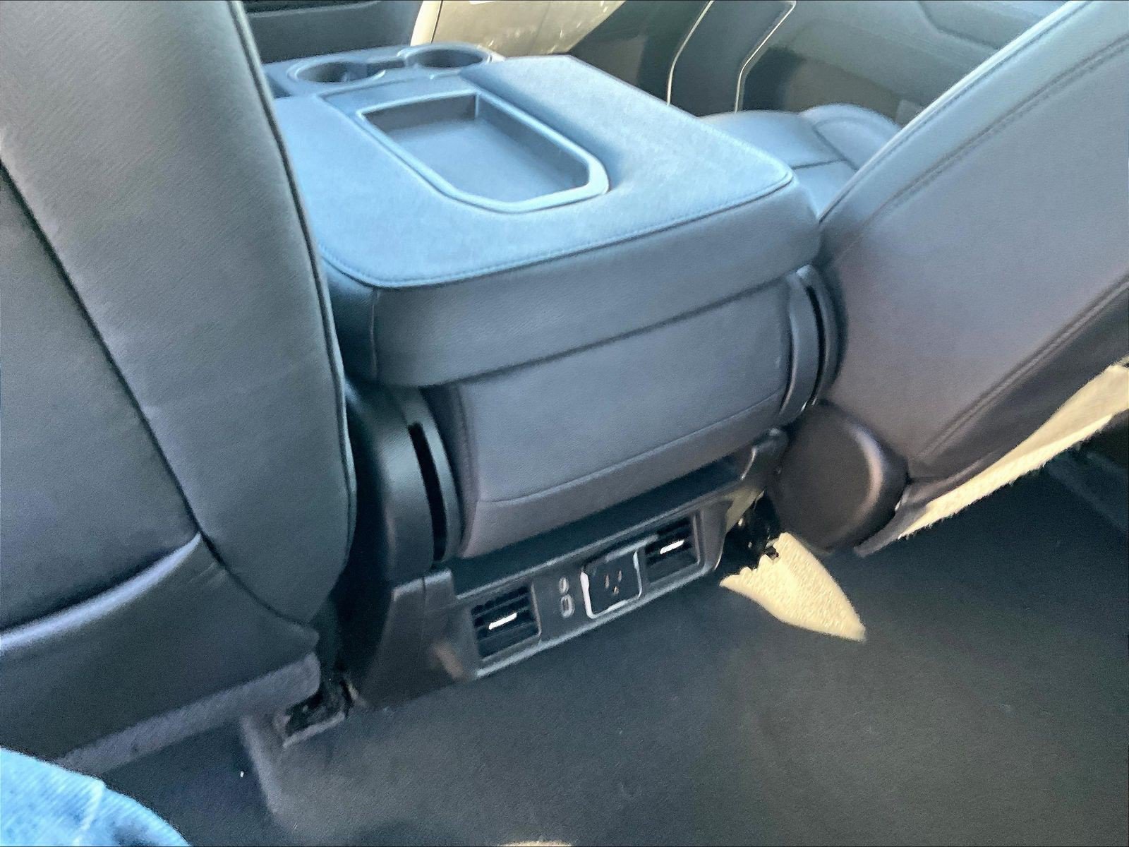 Used 2025 GMC Sierra 1500 SLT AWD/4WD image 11
