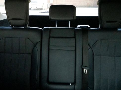 Used 2018 Mercedes-Benz GLE 43 AMG 4MATIC w/ Night Package image 30