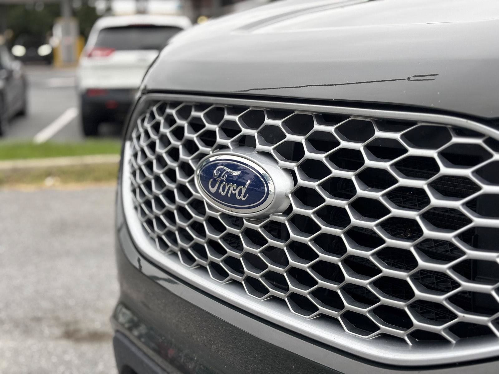 Used 2024 Ford Edge SEL AWD/4WD image 4