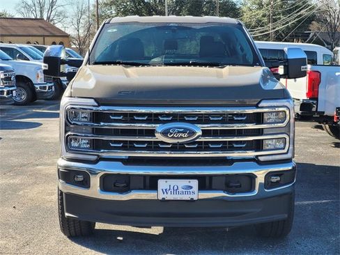 New 2026 Ford F250 Lariat w/ Chrome Package image 2