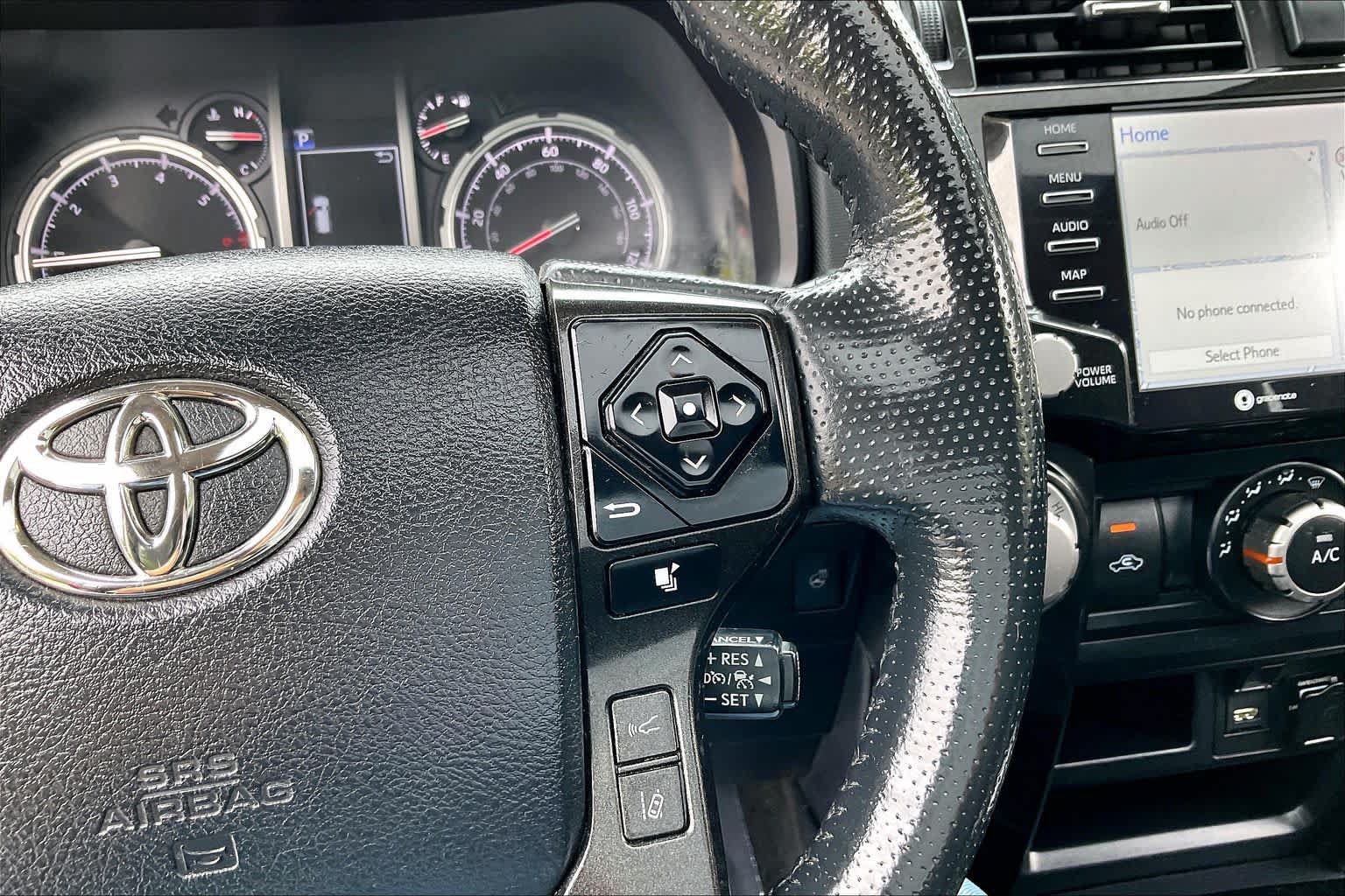 Used 2024 Toyota 4Runner TRD Off-Road Premium w/ Moonroof Package AWD/4WD image 25