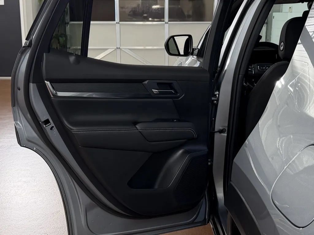 Used 2026 GMC Terrain Elevation AWD/4WD image 28