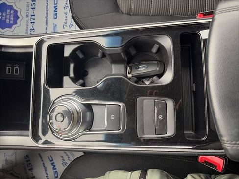 Used 2019 Ford Edge SEL AWD/4WD image 24