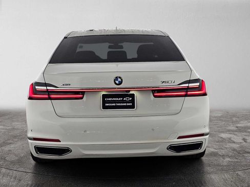 Used 2022 BMW 750i xDrive AWD/4WD image 4