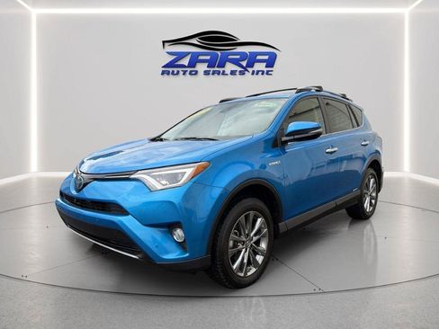 Used 2017 Toyota RAV4 Limited w/ Advanced Technology Package AWD/4WD image 3