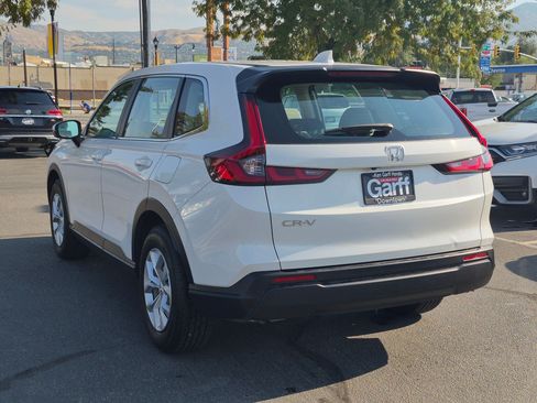 Used 2024 Honda CR-V LX image 8