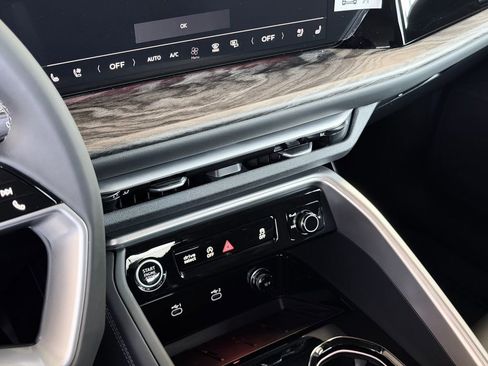 New 2025 Audi Q5 Premium Plus image 19