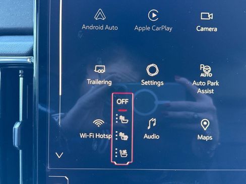 Used 2025 GMC Yukon XL Denali image 28