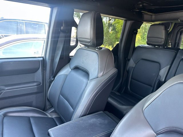 Used 2025 Ford Bronco Outer Banks AWD/4WD image 24