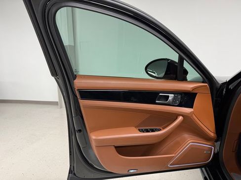 Certified 2023 Porsche Panamera 4S AWD/4WD image 31