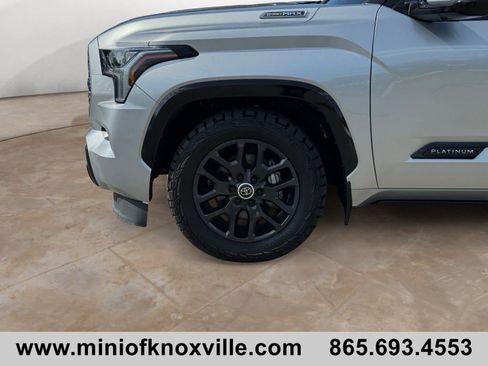 Used 2024 Toyota Sequoia Platinum AWD/4WD image 9