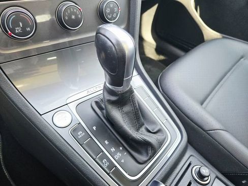 Used 2017 Volkswagen Golf Alltrack SE image 15