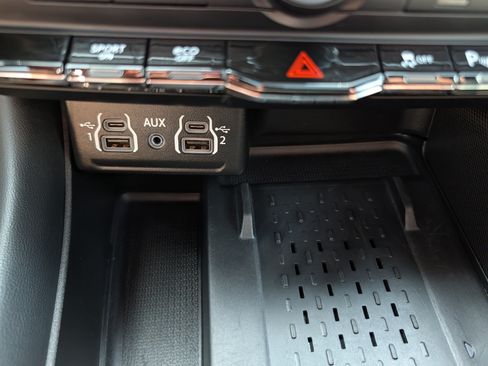 Used 2025 Dodge Durango R/T AWD/4WD image 33