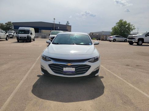 Used 2024 Chevrolet Malibu LT FWD image 3