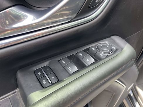 Used 2023 Chevrolet Tahoe High Country RWD image 6