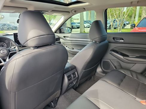 Used 2024 Nissan Altima 2.5 SL FWD image 27