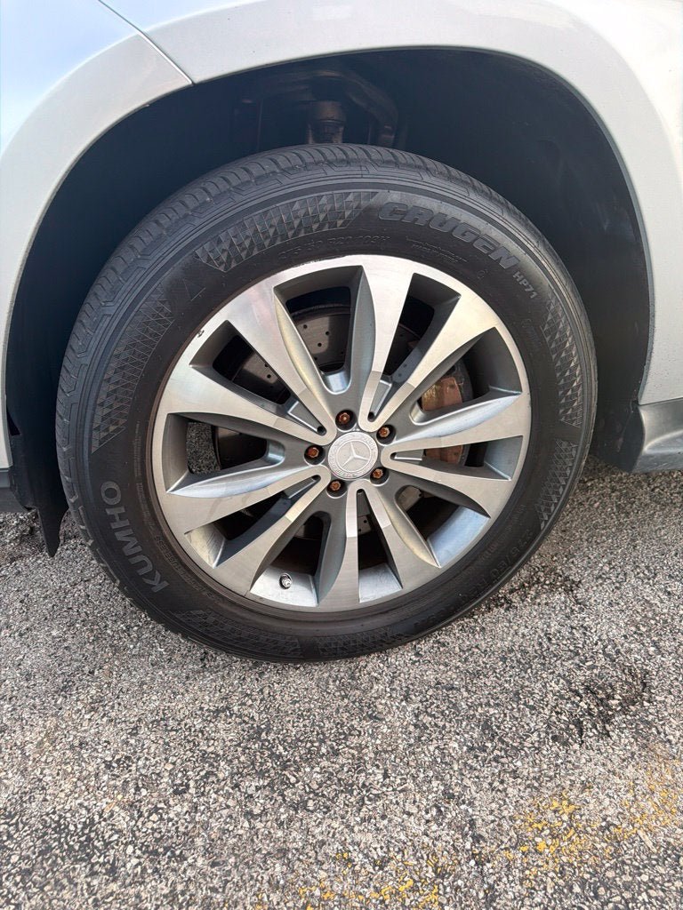 Used 2013 Mercedes-Benz GL 450 4MATIC image 3