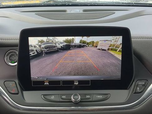 Used 2025 Chevrolet Blazer LT AWD/4WD image 23