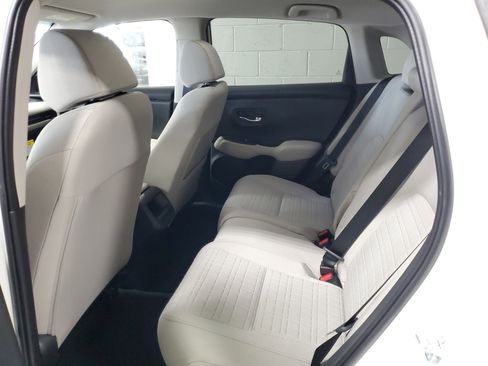 Certified 2026 Honda HR-V LX image 9