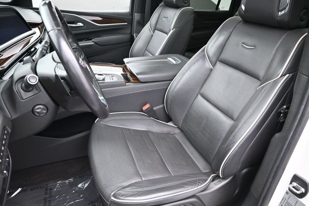Used 2022 Cadillac Escalade ESV Premium Luxury w/ Performance Package AWD/4WD image 11