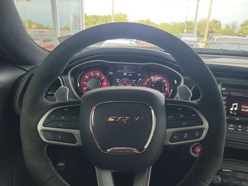 Used 2023 Dodge Challenger SRT Hellcat image 17