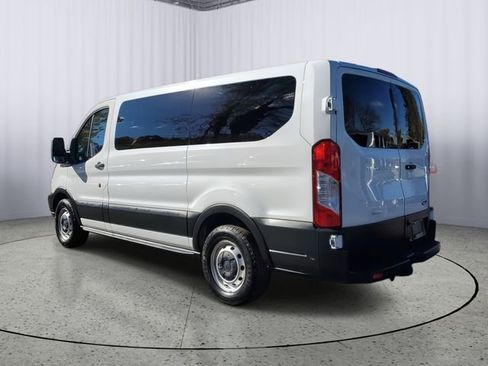 Used 2019 Ford Transit 150 XL image 4