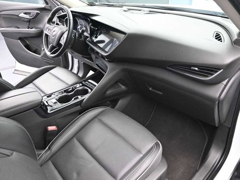 Used 2023 Buick Envision Essence image 17