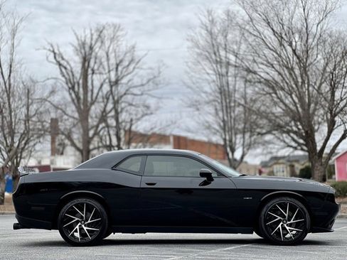 Used 2018 Dodge Challenger R/T w/ Cold Weather Group image 4