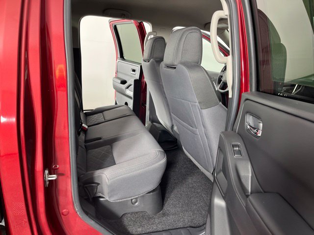 Used 2025 Nissan Frontier SV AWD/4WD image 46