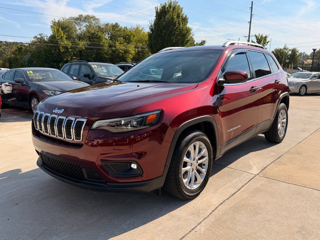 Used 2019 Jeep Cherokee Latitude w/ Popular Appearance Group FWD image 16